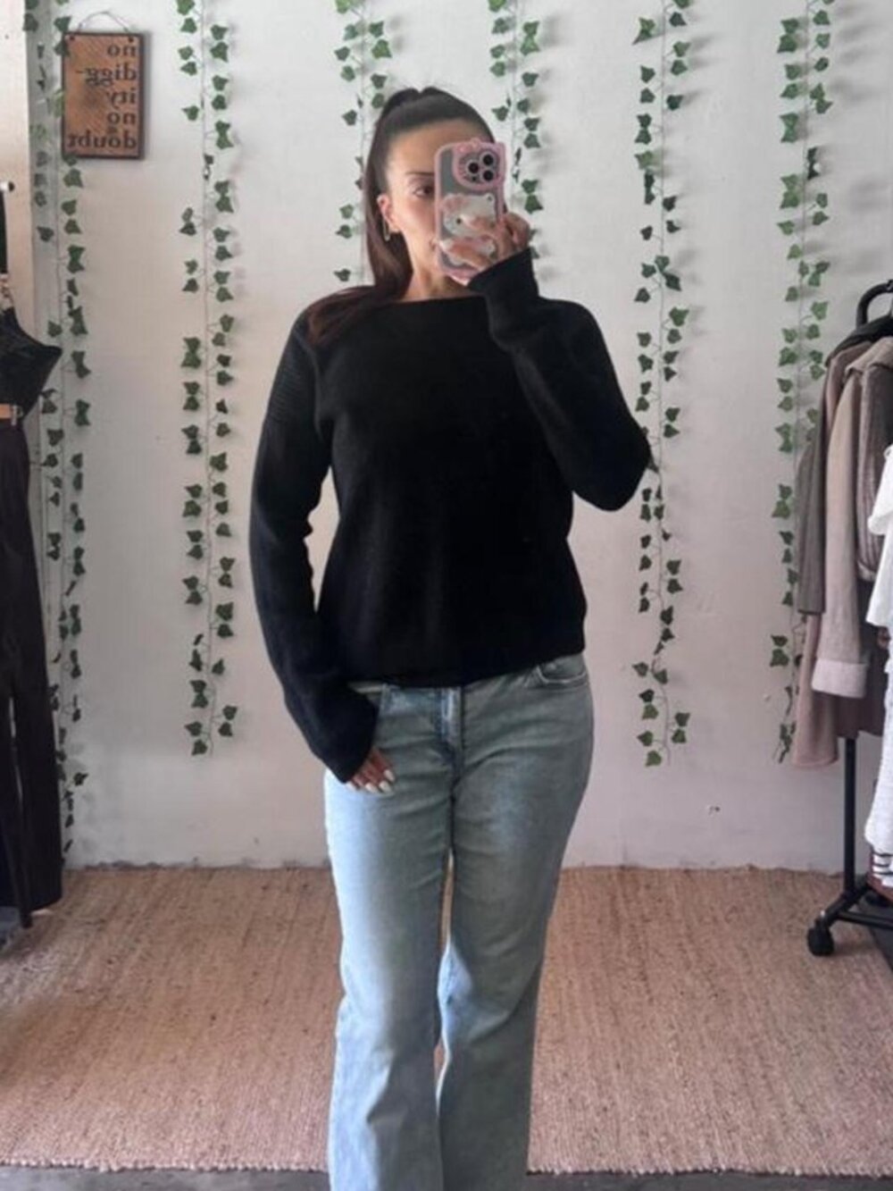 Aritzia black 100% merino wool crewneck knit sweater size S